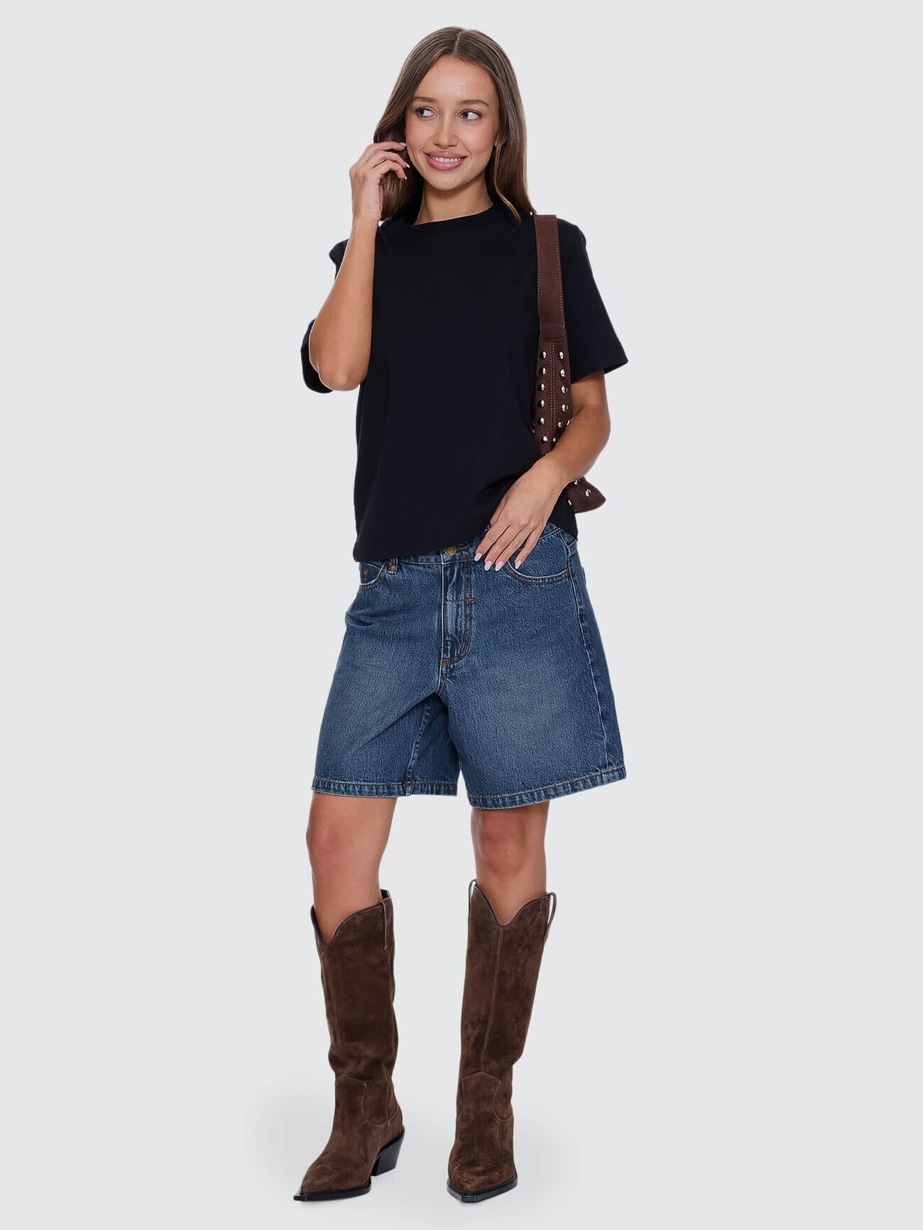 Essential Tee - Black 4