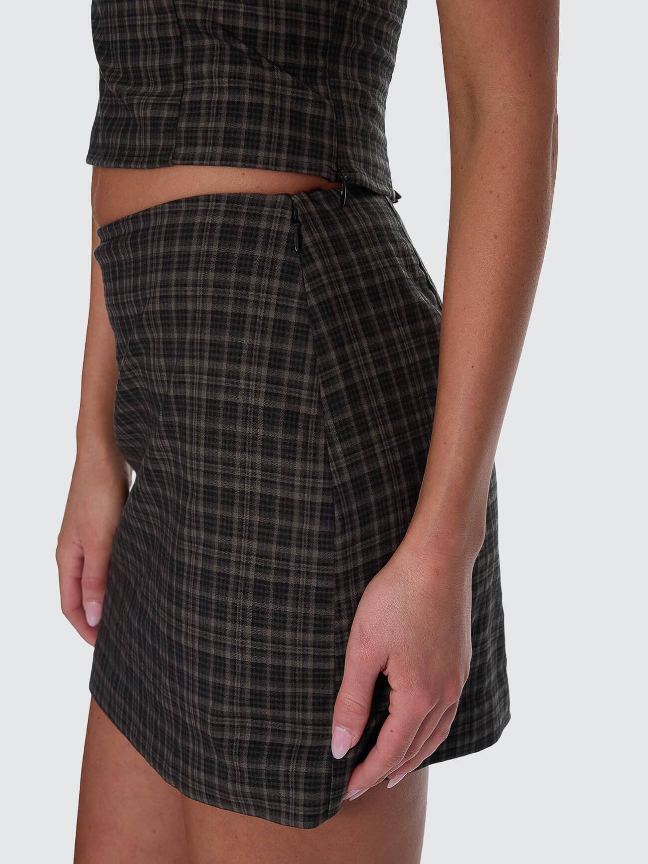 Devyn Check Mini Skirt - Tarmac 4