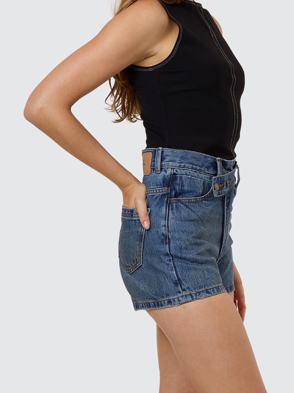 Kai Wrap Short - Vanish Mid Blue 4
