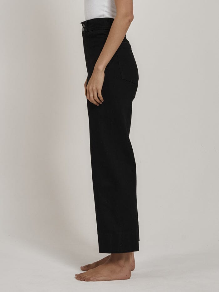 Belle Stretch Jean - Black Rinse