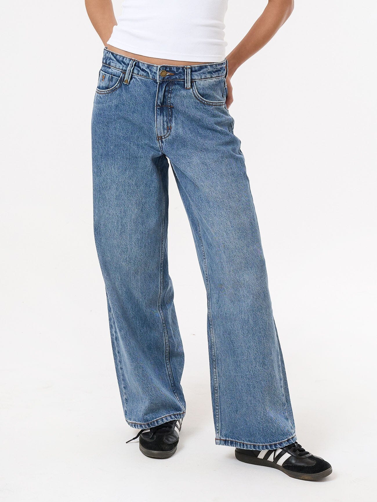 Billie Low Rise Baggy Jean - Weathered Blue