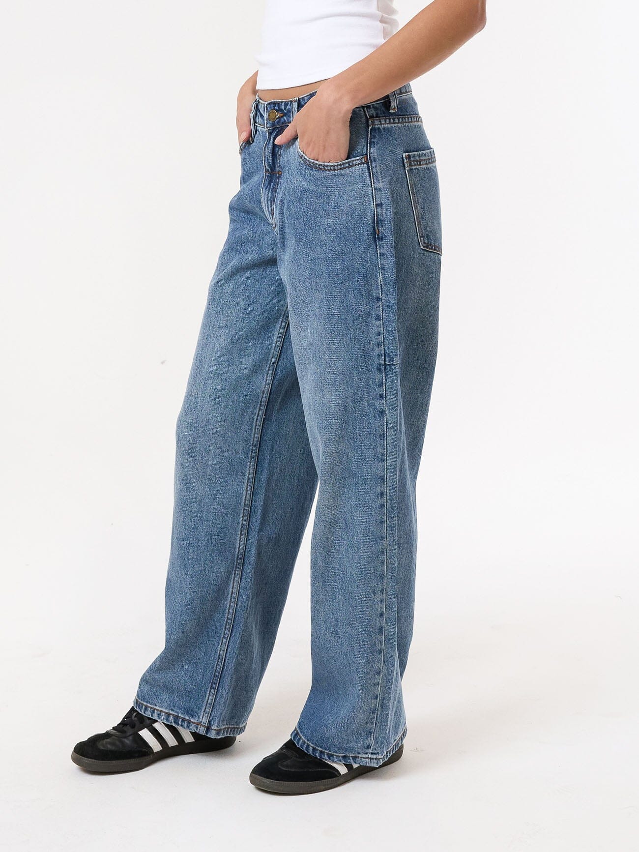 Billie Low Rise Baggy Jean - Weathered Blue