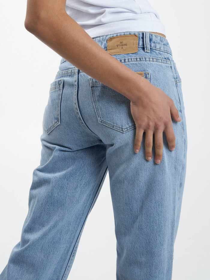 Saskia Low Rise Straight Jean - Endless Blue
