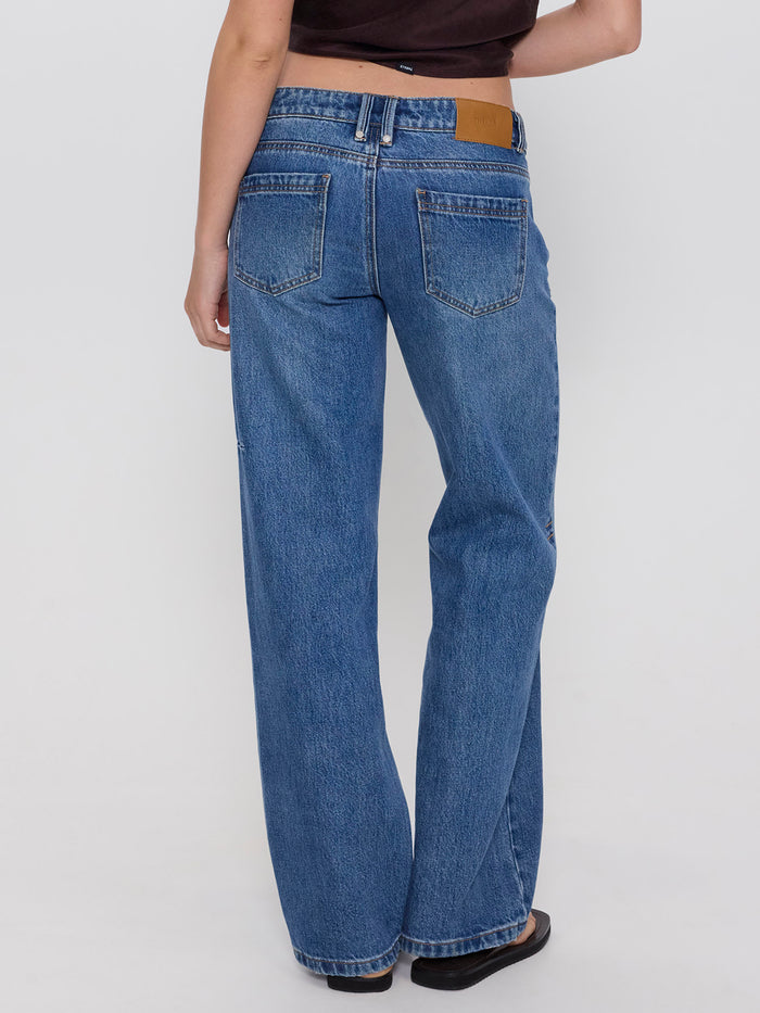 Saskia Low Rise Straight Jean - Darker Dust Blue 4