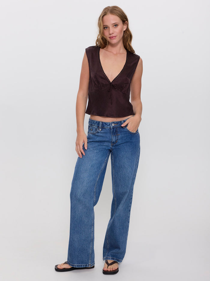 Saskia Low Rise Straight Jean - Darker Dust Blue 4