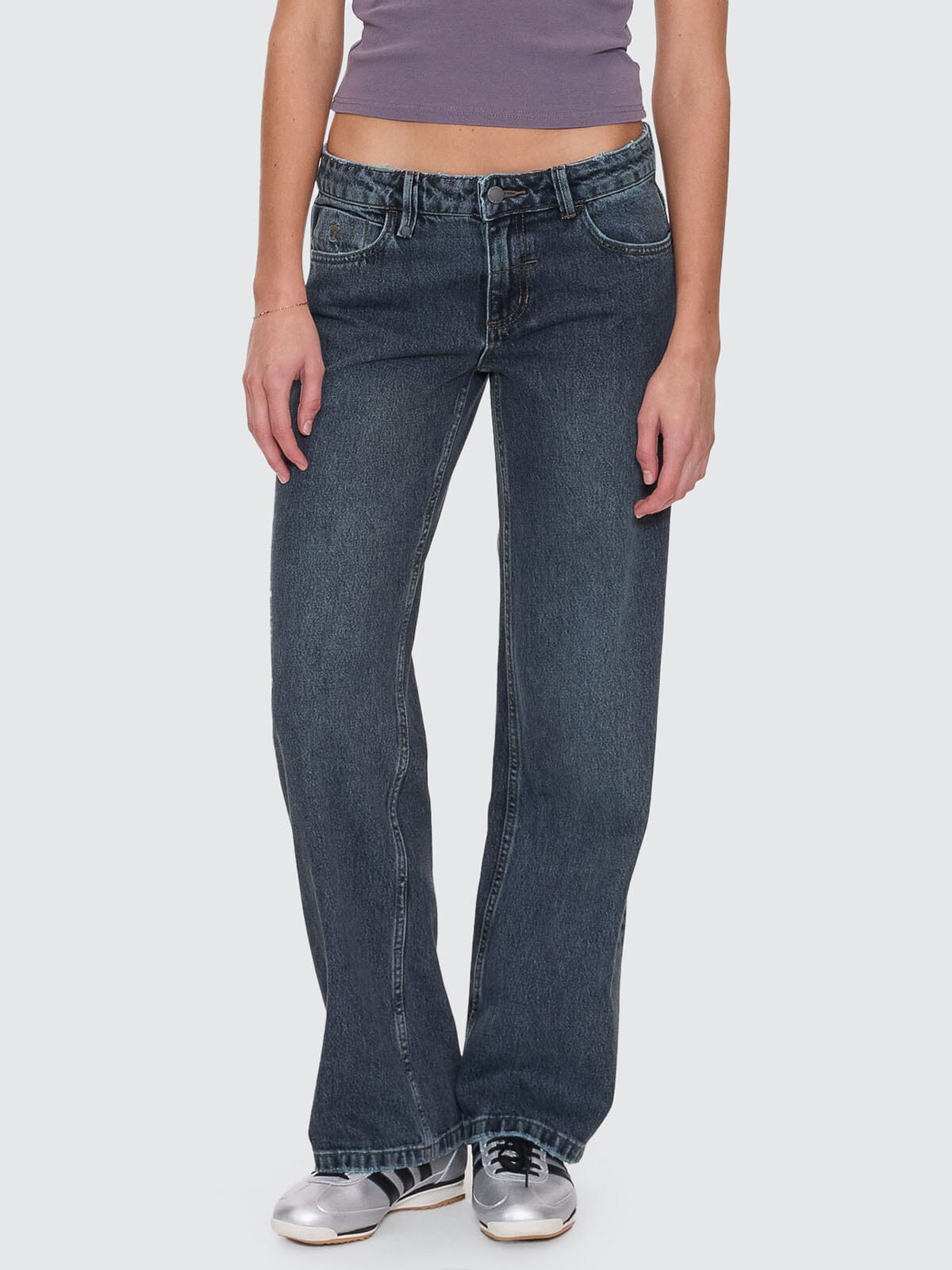 Saskia Low Rise Straight Jean - Metal Blue 4
