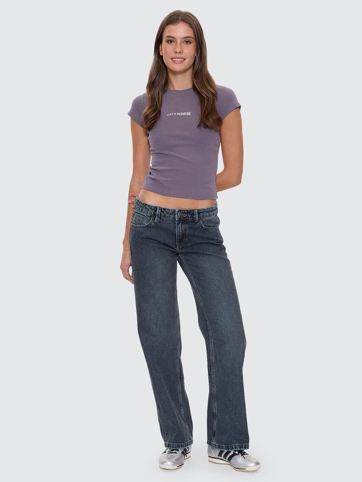 Saskia Low Rise Straight Jean - Metal Blue 4