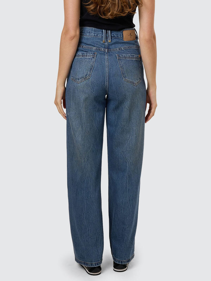 Kai Wrap Jean - Vanish Mid Blue 4