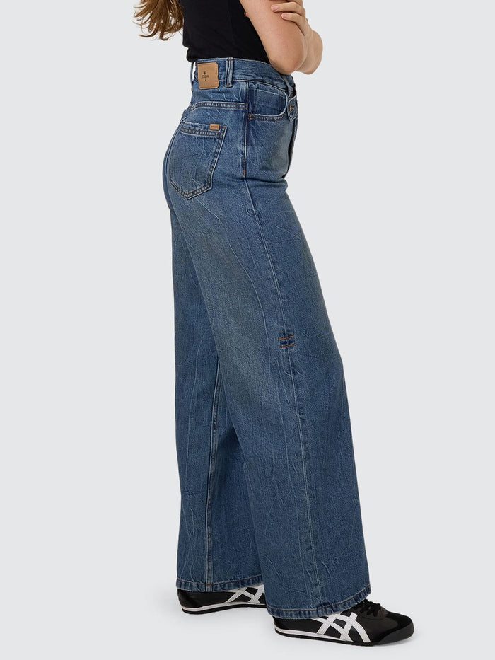 Kai Wrap Jean - Vanish Mid Blue 4