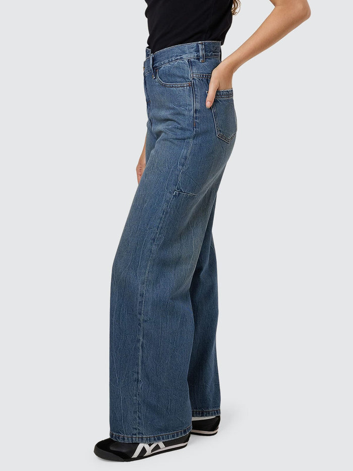 Kai Wrap Jean - Vanish Mid Blue 4