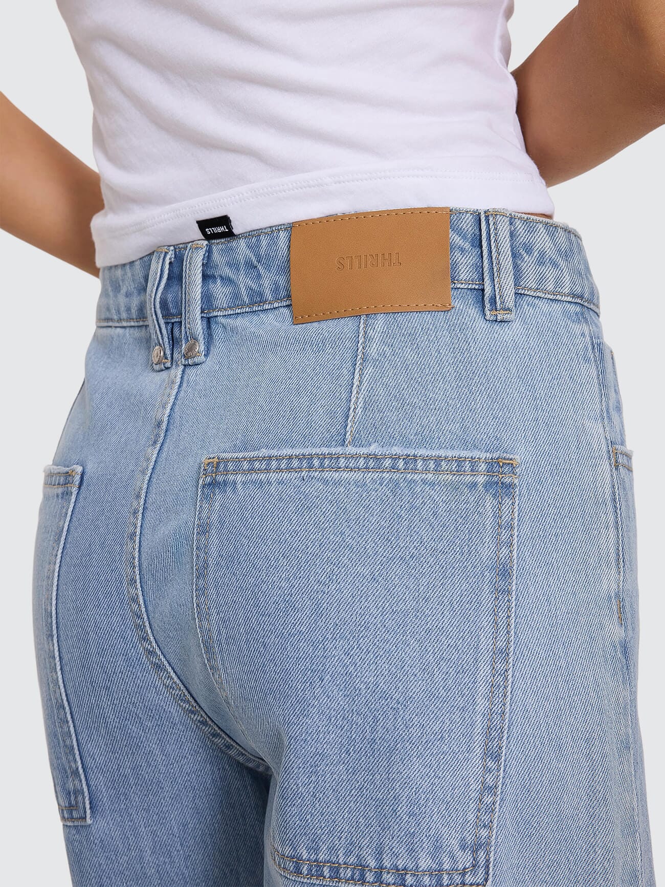 Sloane Low Rise Barrel Jean - Ageless Blue 4