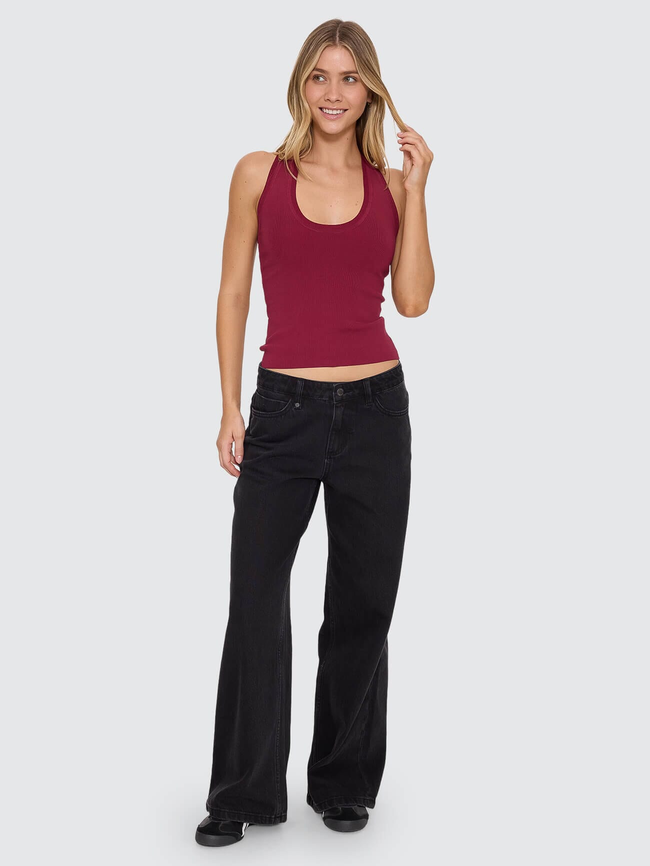 Hunter Low Rise Wide Jean - Aged Black 4