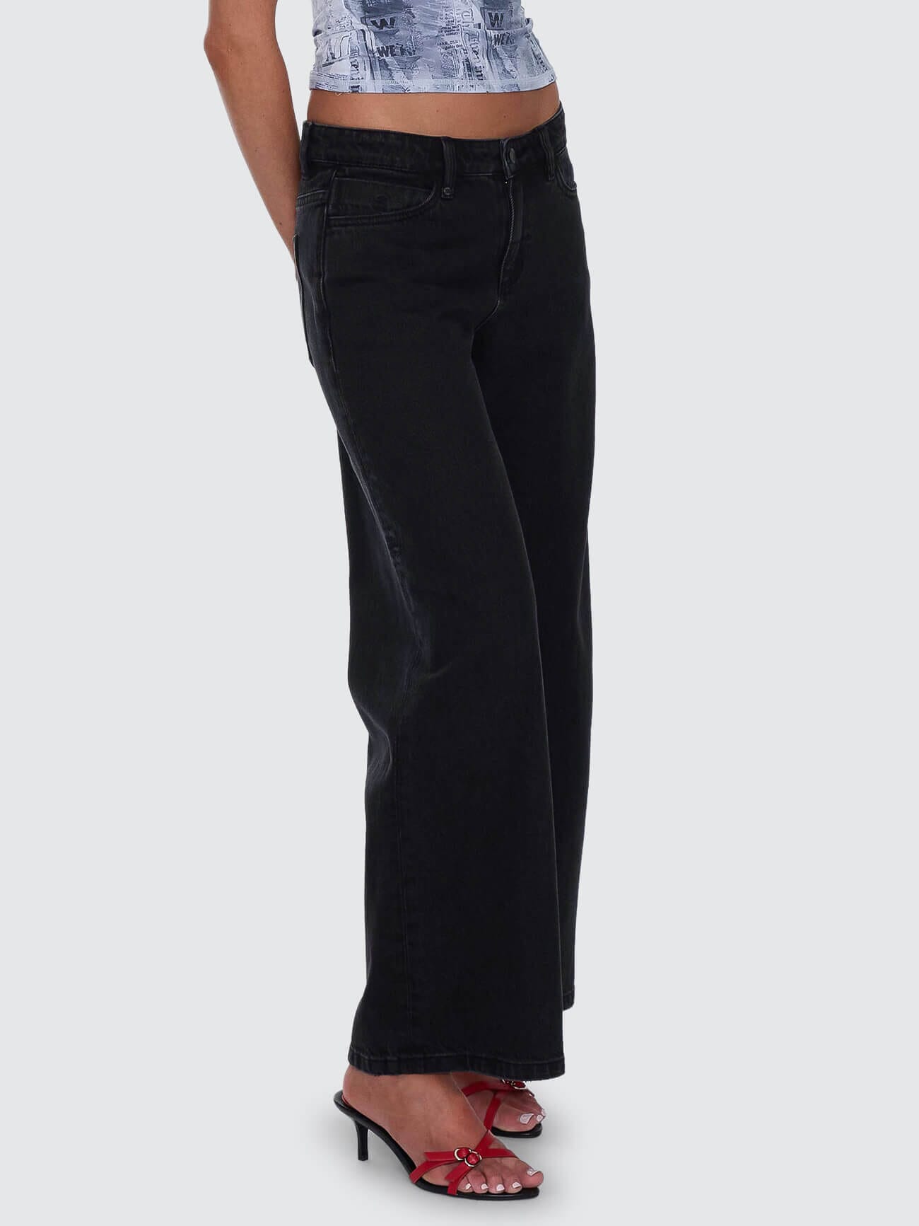 Hunter Low Rise Wide Jean - Aged Black 4