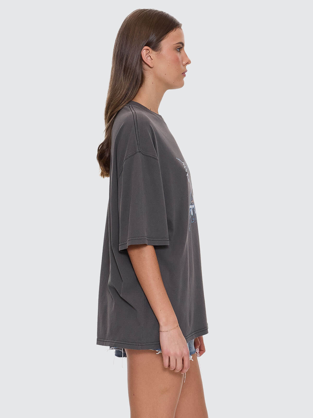 Run For The Hills Oversized Tee - Merch Black 4