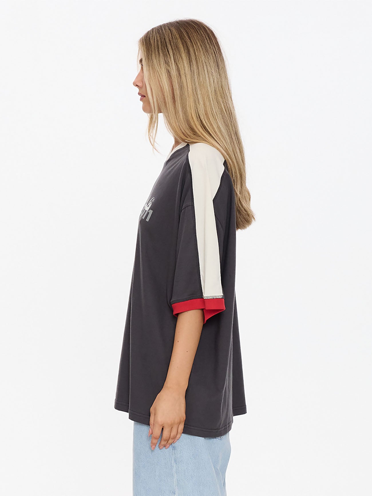 Speed Kills V-Neck Oversized Tee - Merch Black 4