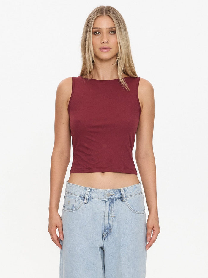 Bounty Tank - Garnet Red 4