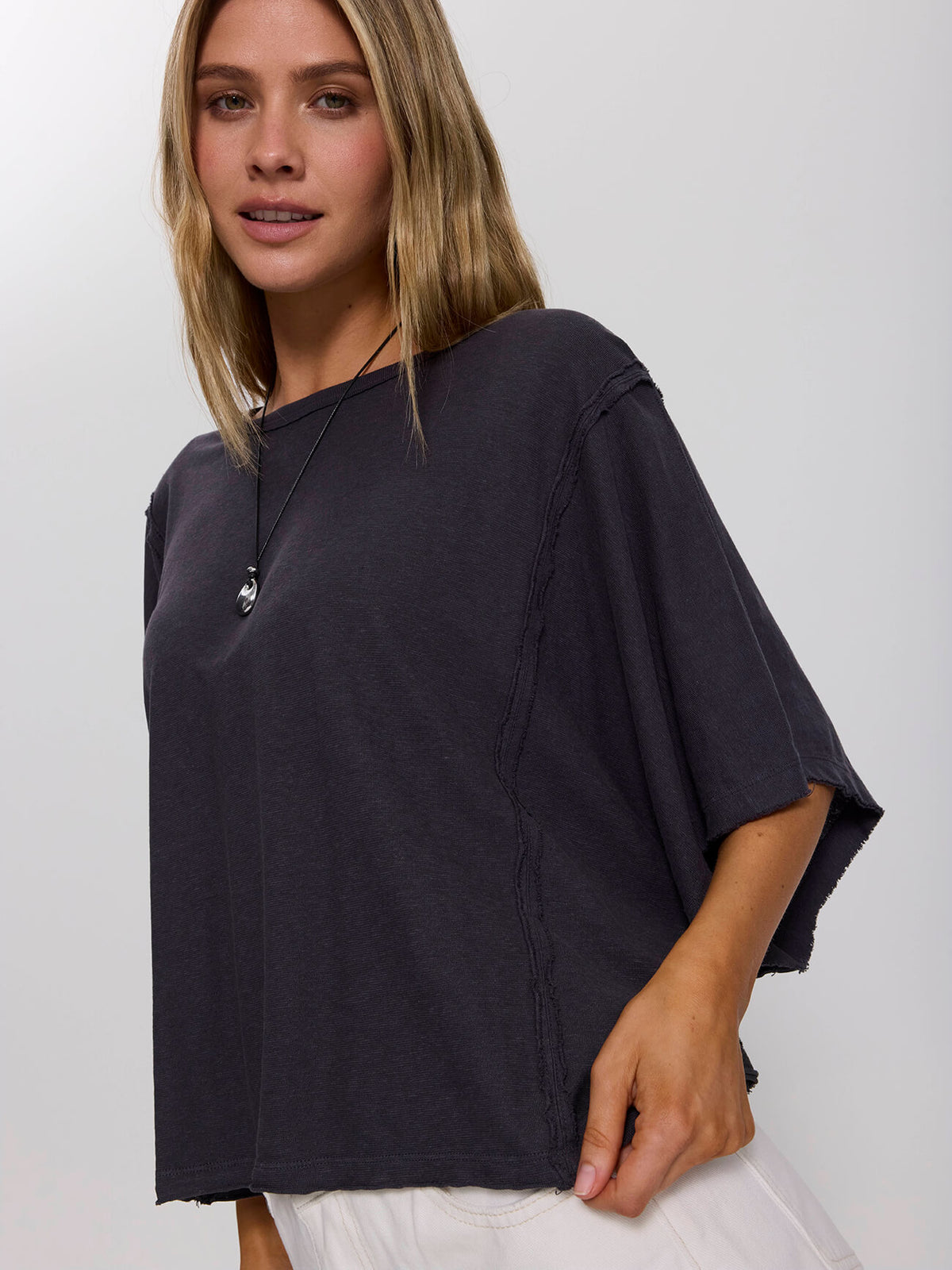 Hemp Extended Shoulder Tee - Ebony 4