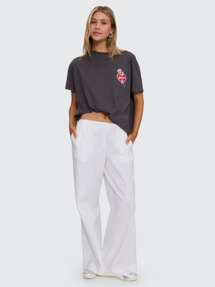 Pluckable Easy Tee - Merch Black 4