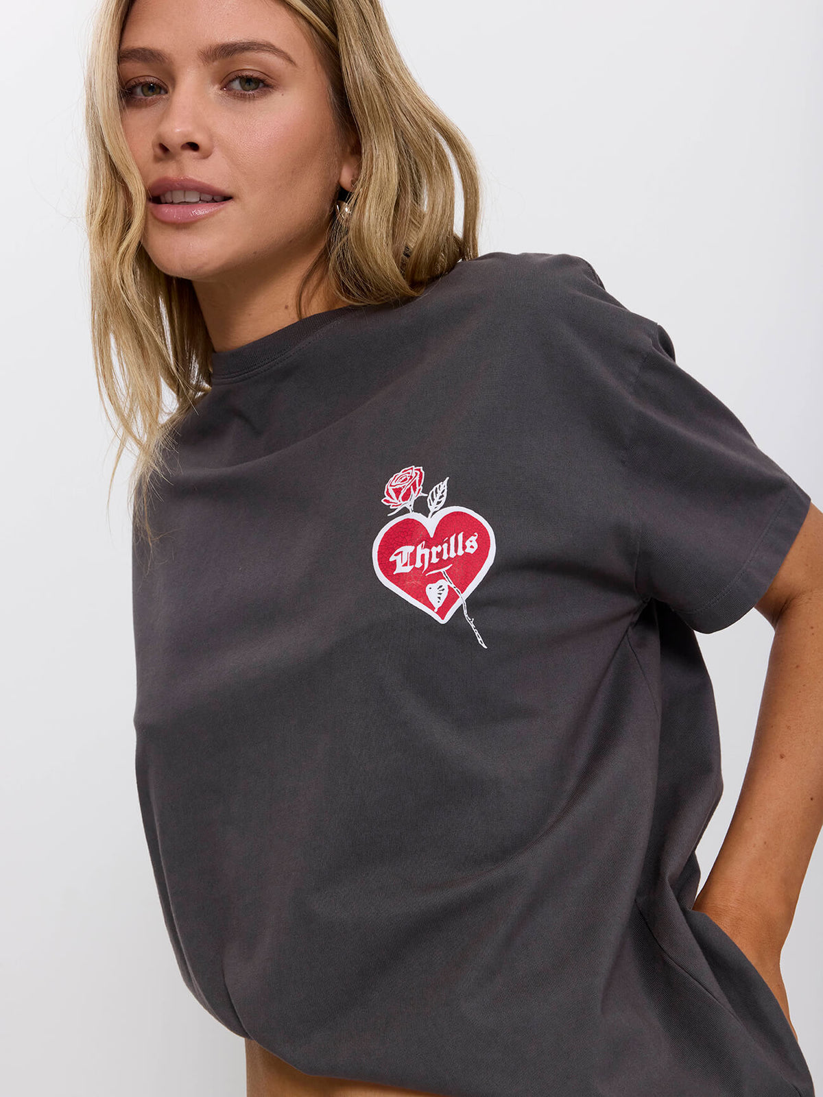 Pluckable Easy Tee - Merch Black 4