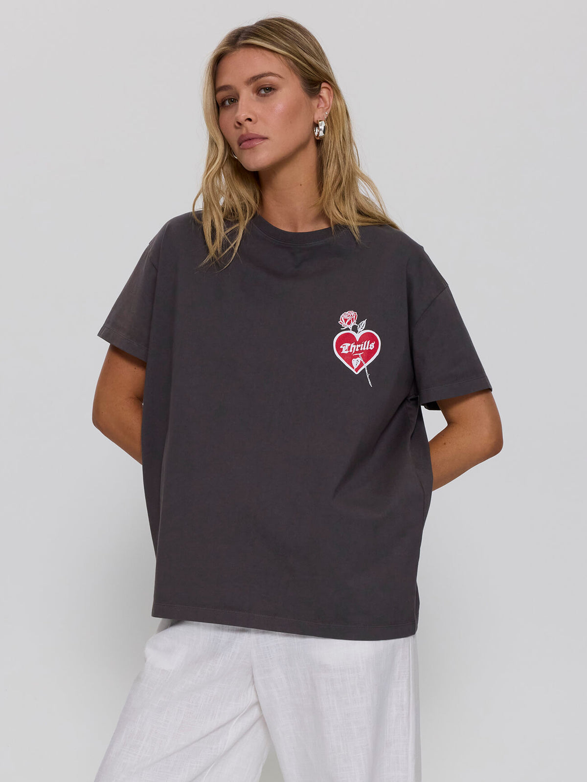 Pluckable Easy Tee - Merch Black 4