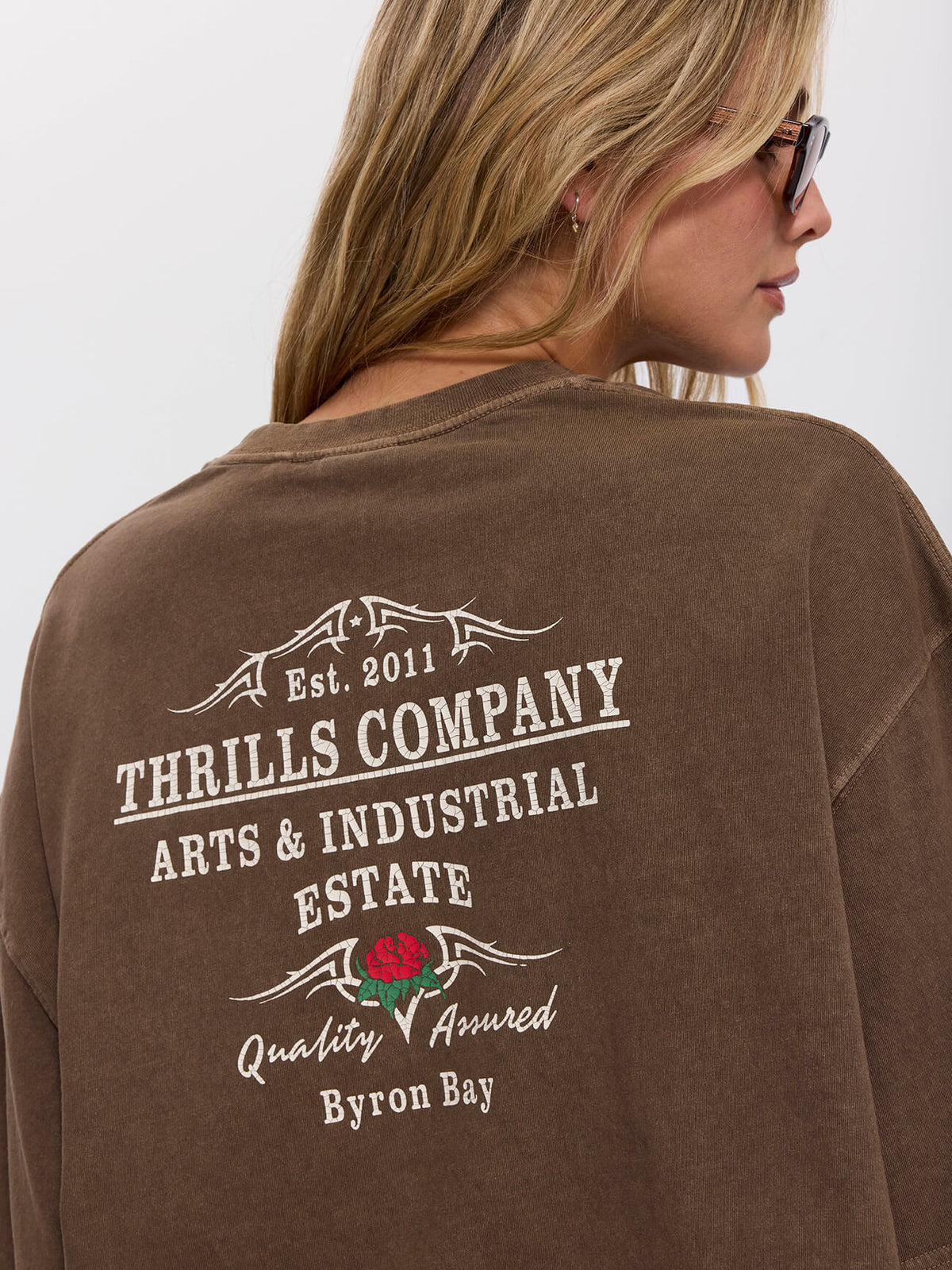 Banner Of Strength Oversized Tee - Cocoa 4