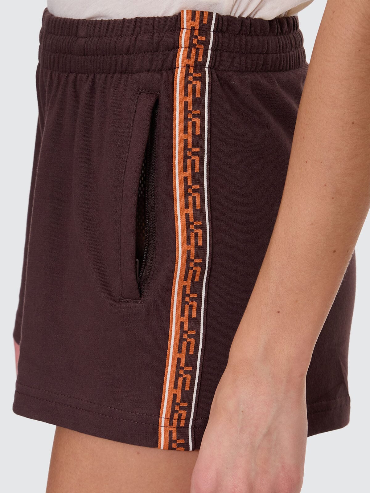 TC Insignia Track Short - Java 4