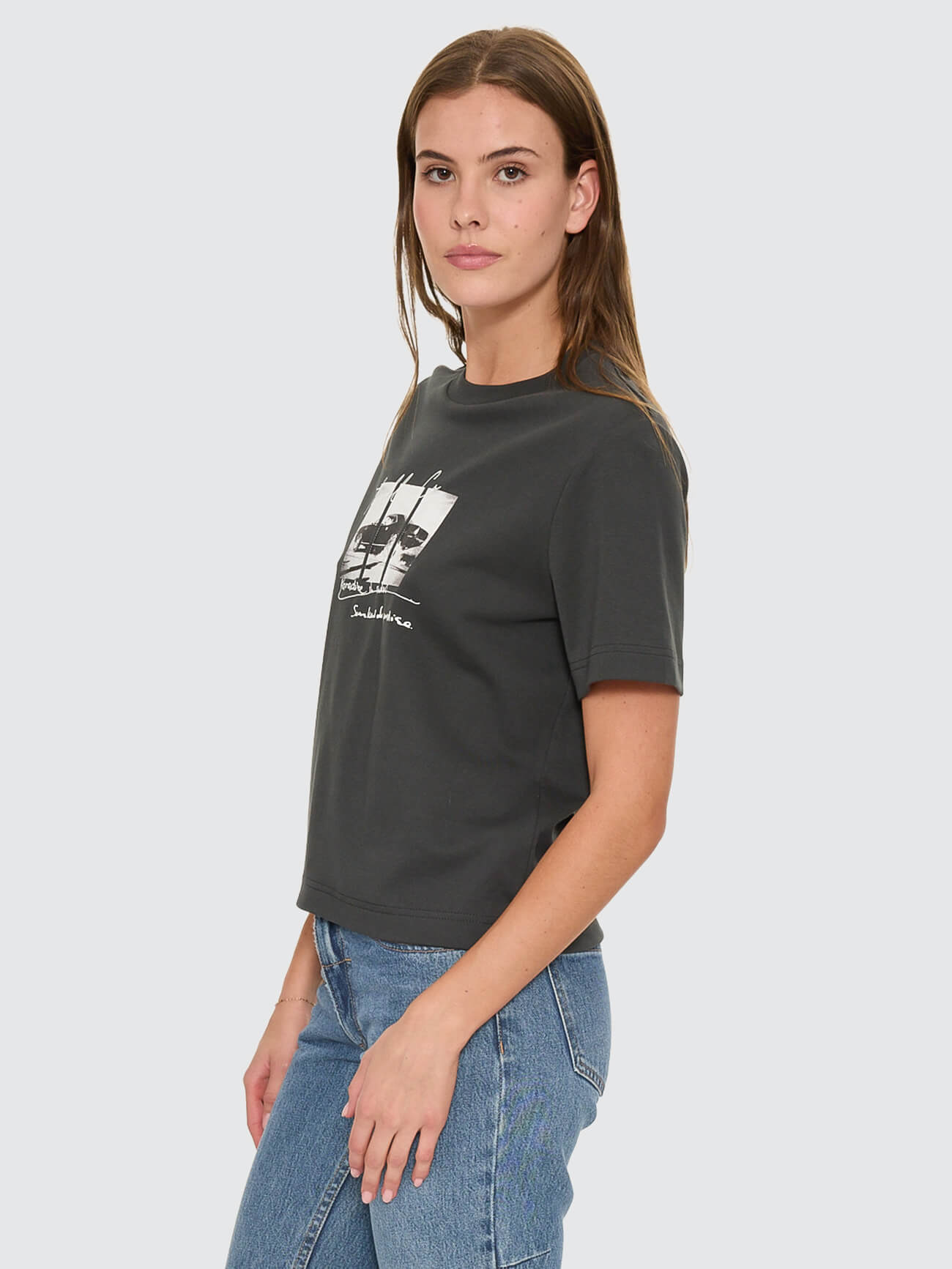 Nowhere Fast Essential Tee - Carbon