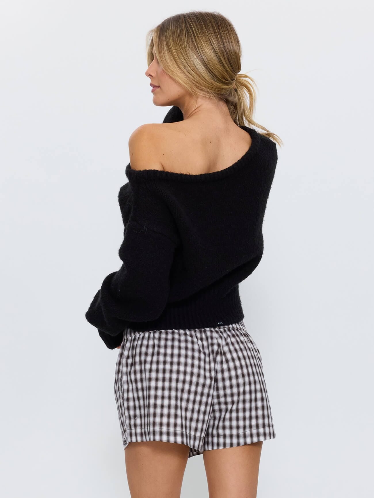 Oslo Cold Shoulder Knit Sweater - Black 4