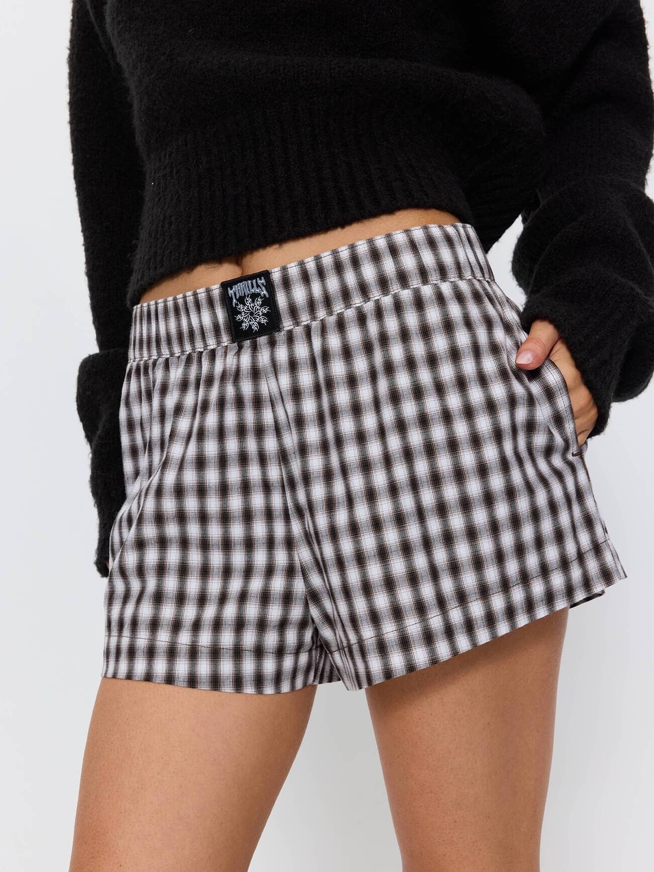 Stagger Check Short - Black