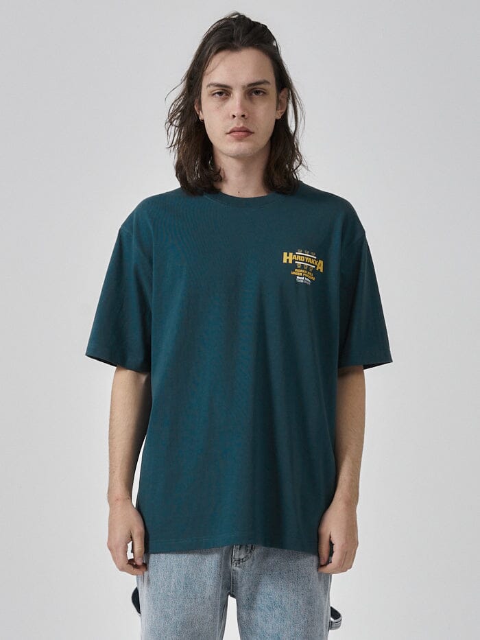 Hard Yakka x Thrills Works Well Oversize Merch Fit Tee - Yakka Green