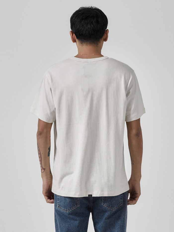 Palm Oval Embro Merch Fit Tee - Heritage White