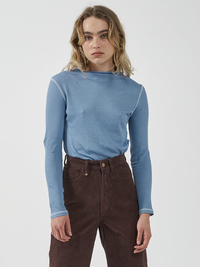 Inverse Hemp Turtleneck - Powder Blue