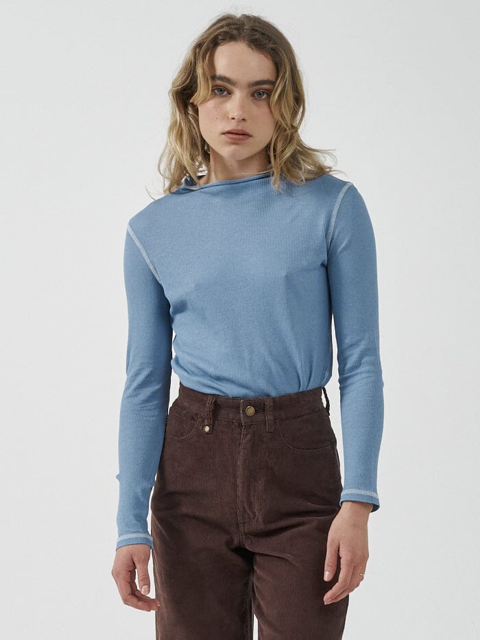 Inverse Hemp Turtleneck - Powder Blue