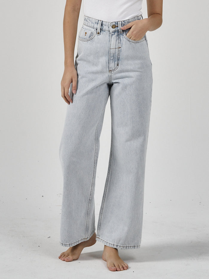 Holly High Rise Wide Jean- Faded Generation Blue