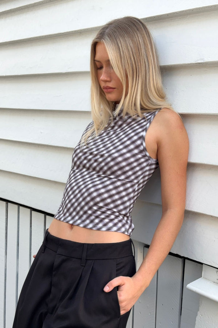 Stagger Check Tank - Black