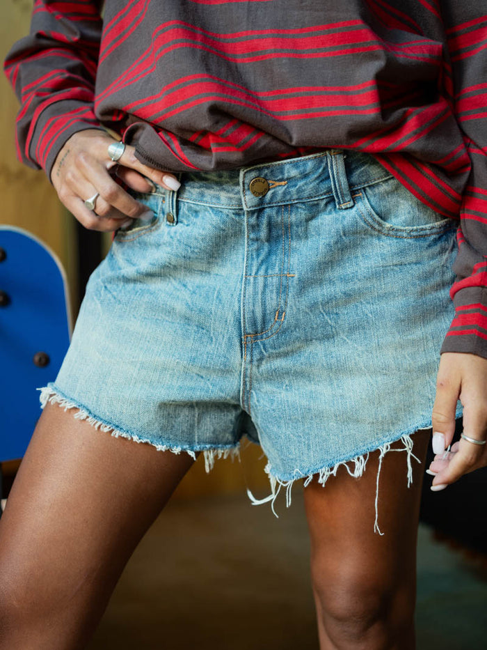 Lola Low Rise Baggy Short - Dirty Crinkle Blue