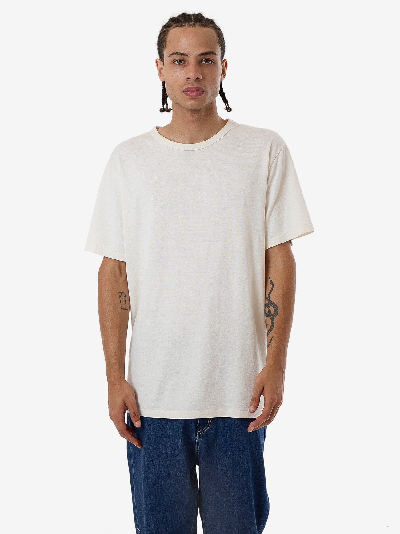 Hemp Thrills Embro Merch Fit Tee - Dirty White XS