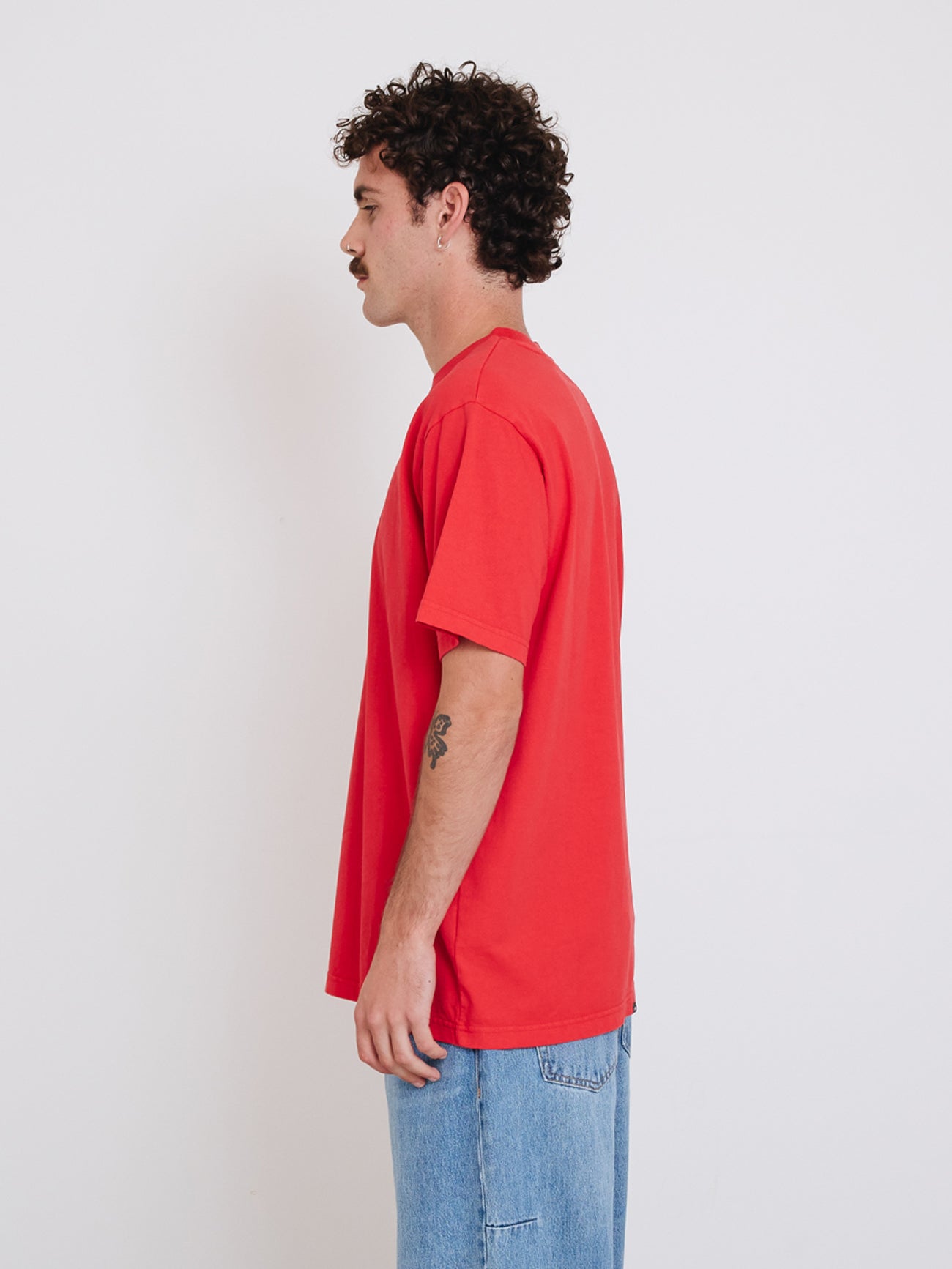 Arena Merch Fit Tee - Flame Red