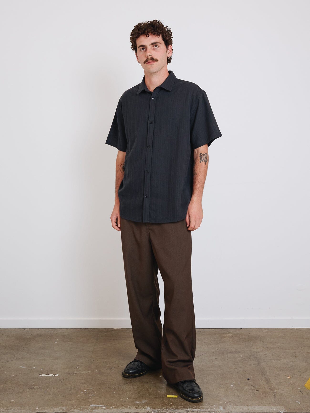 Unhinged Short Sleeve Shirt - Washed Black