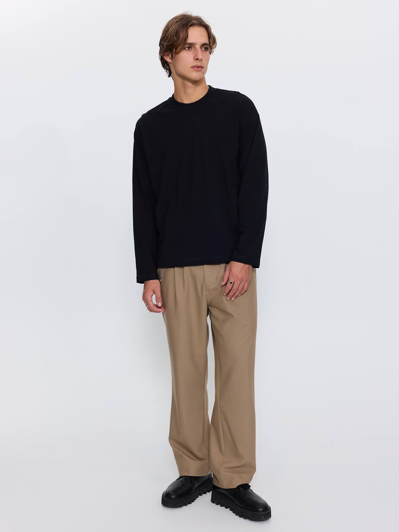 Minimal Thrills Embro Box Crop Long Sleeve Tee - Black XS