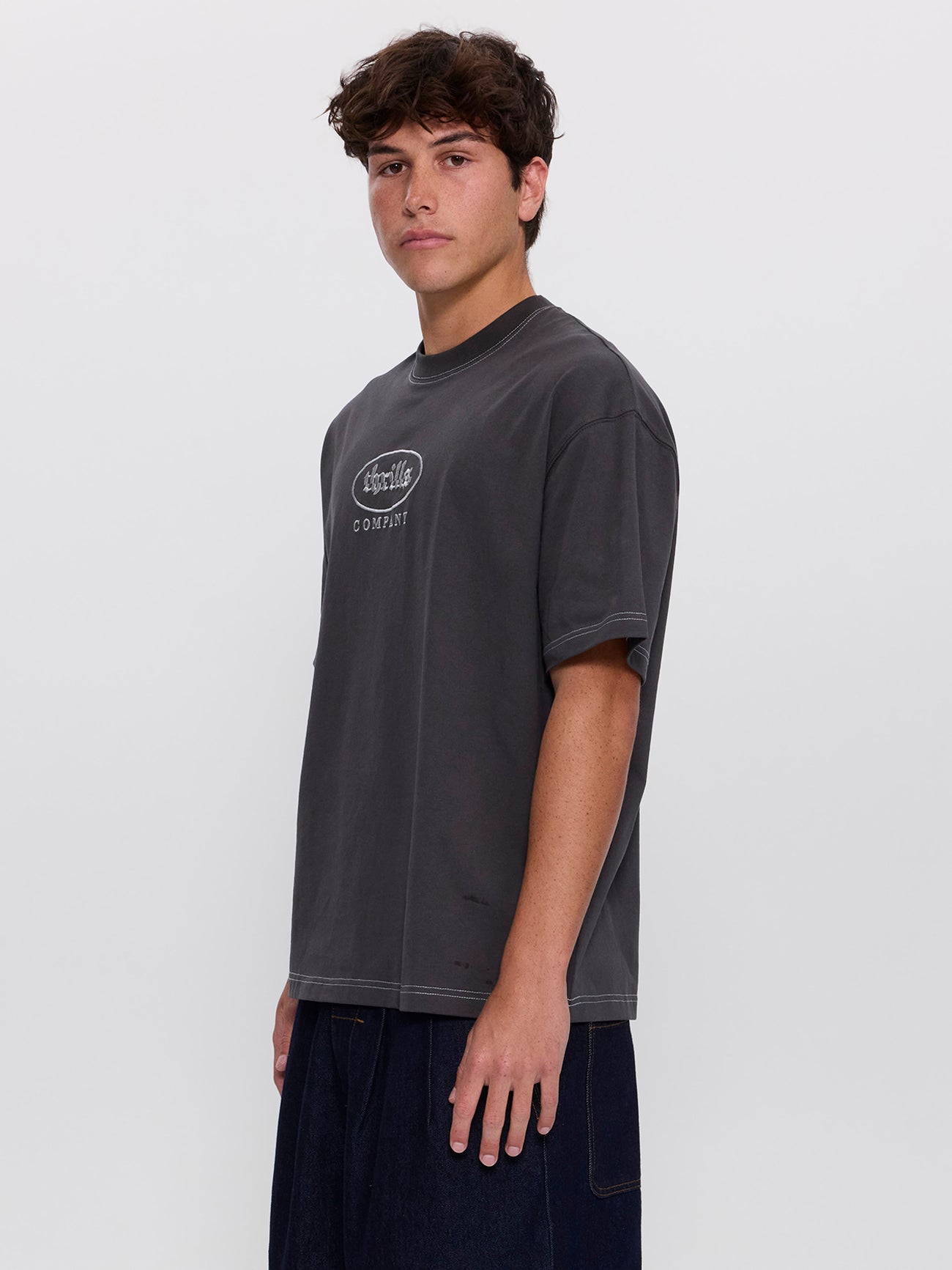 Disjointed Box Fit Oversize Tee - Dark Merch Black XS