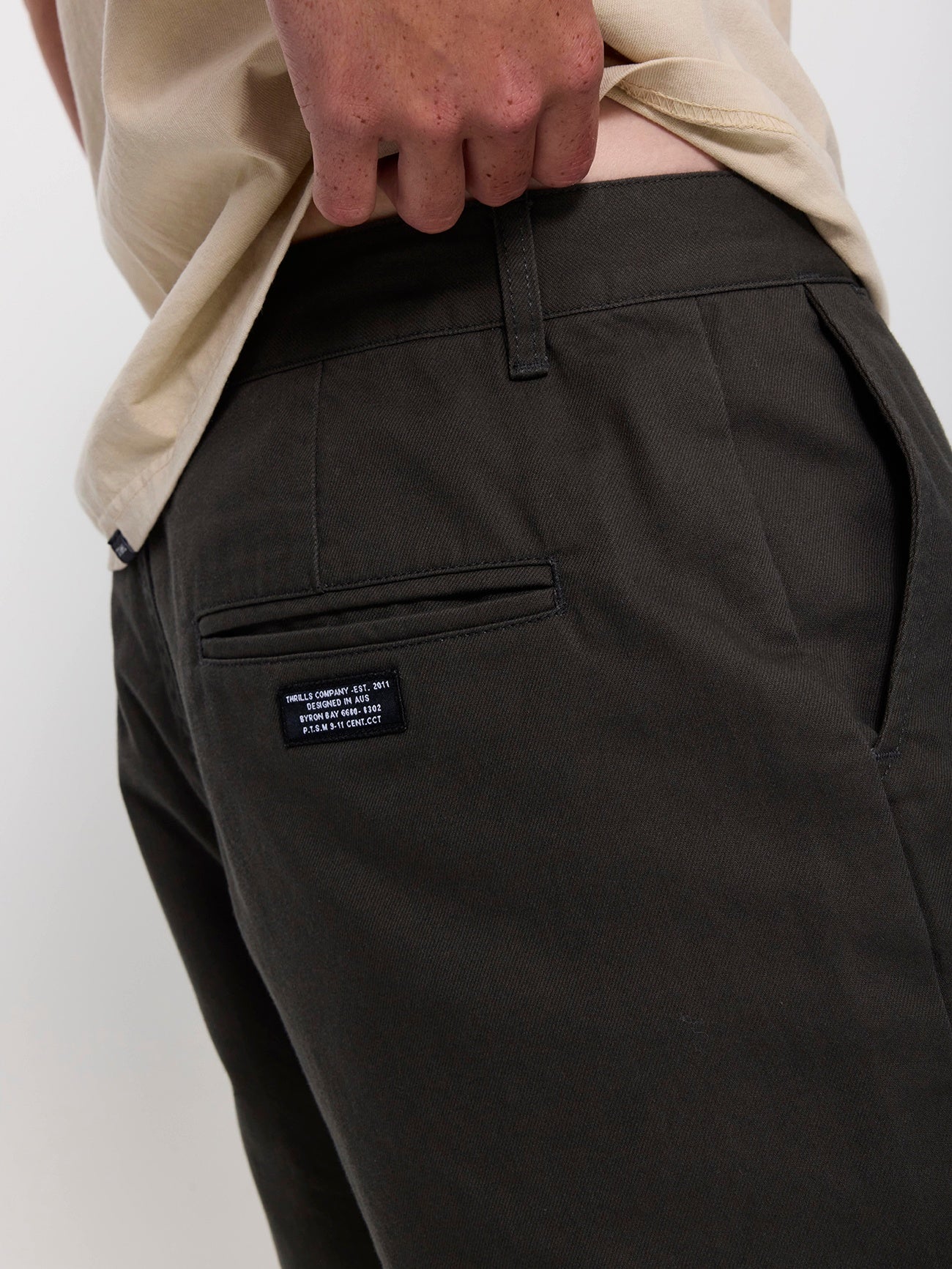 Mid Slacker Chino Short - Oil Green 26