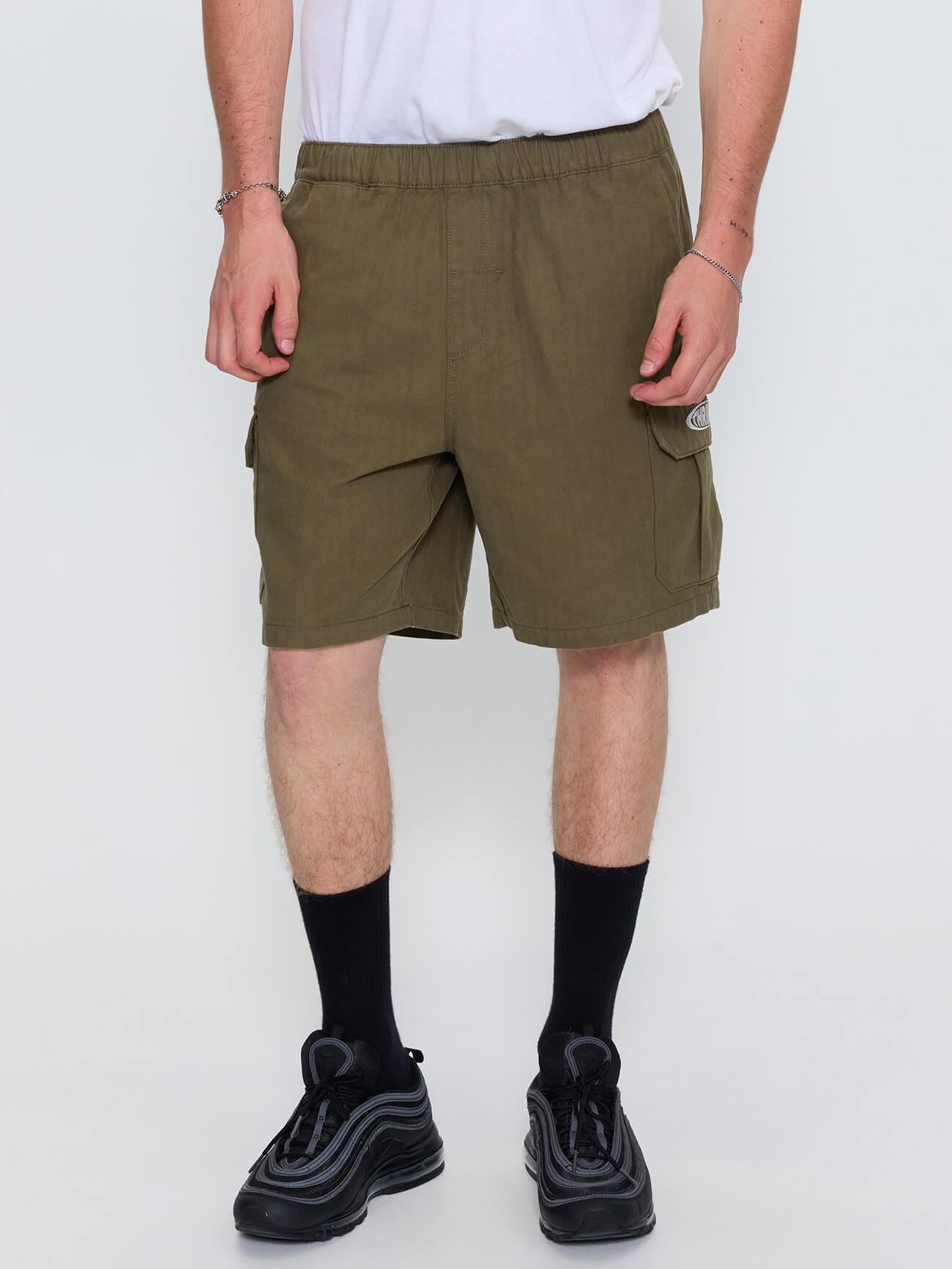 Bueno Elastic Cargo Short - Military Green 26