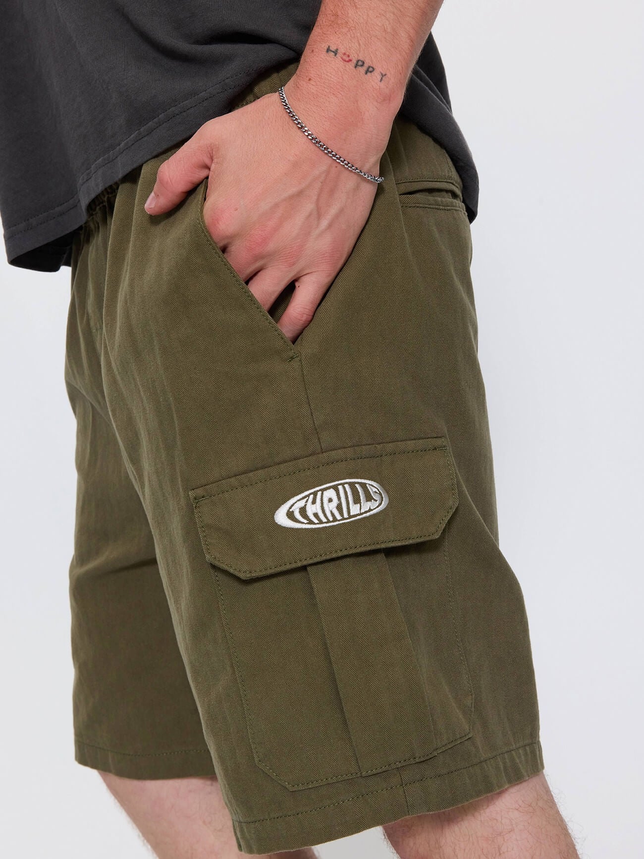 Bueno Elastic Cargo Short - Military Green 26