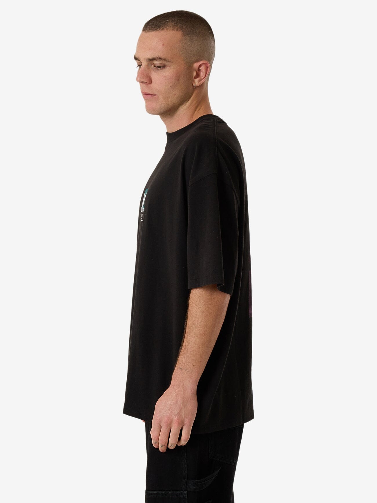 Natural Remedy Box Fit Oversize Tee - Black