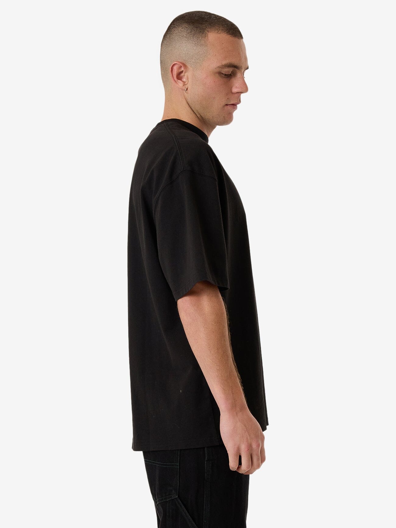 Natural Remedy Box Fit Oversize Tee - Black