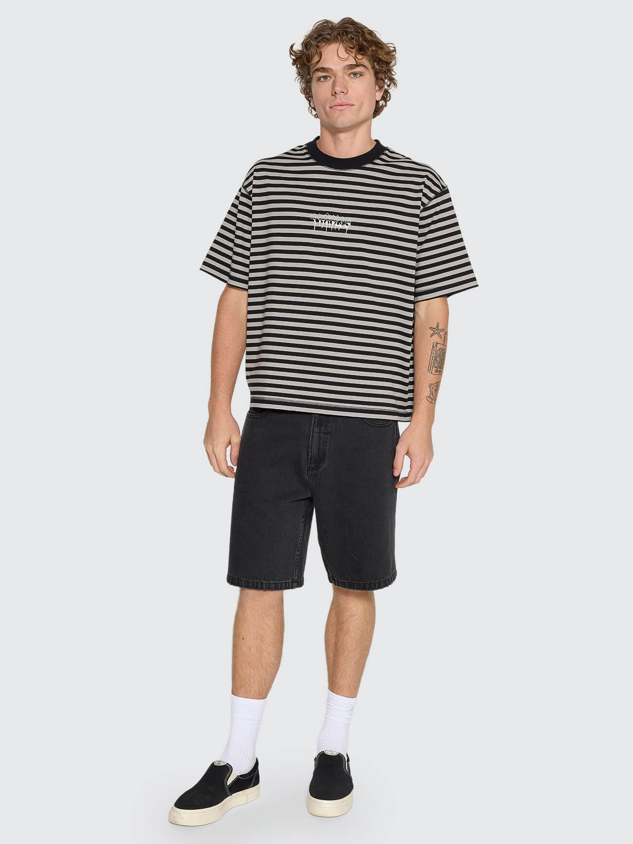 Mid Slacker Relaxed Denim Short - Aged Black 26