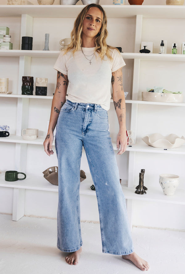 Womens High-Waisted Jeans