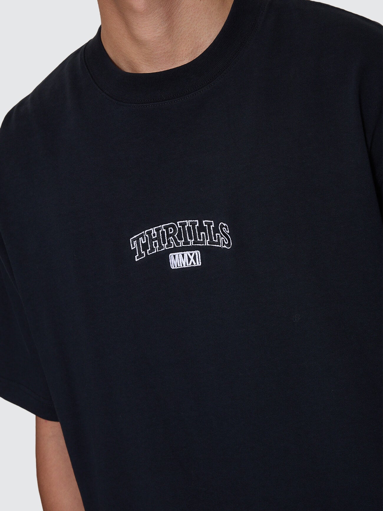 Victory Embro Box Fit Oversize Cropped Contrast Stitch Tee - Faded Black XS