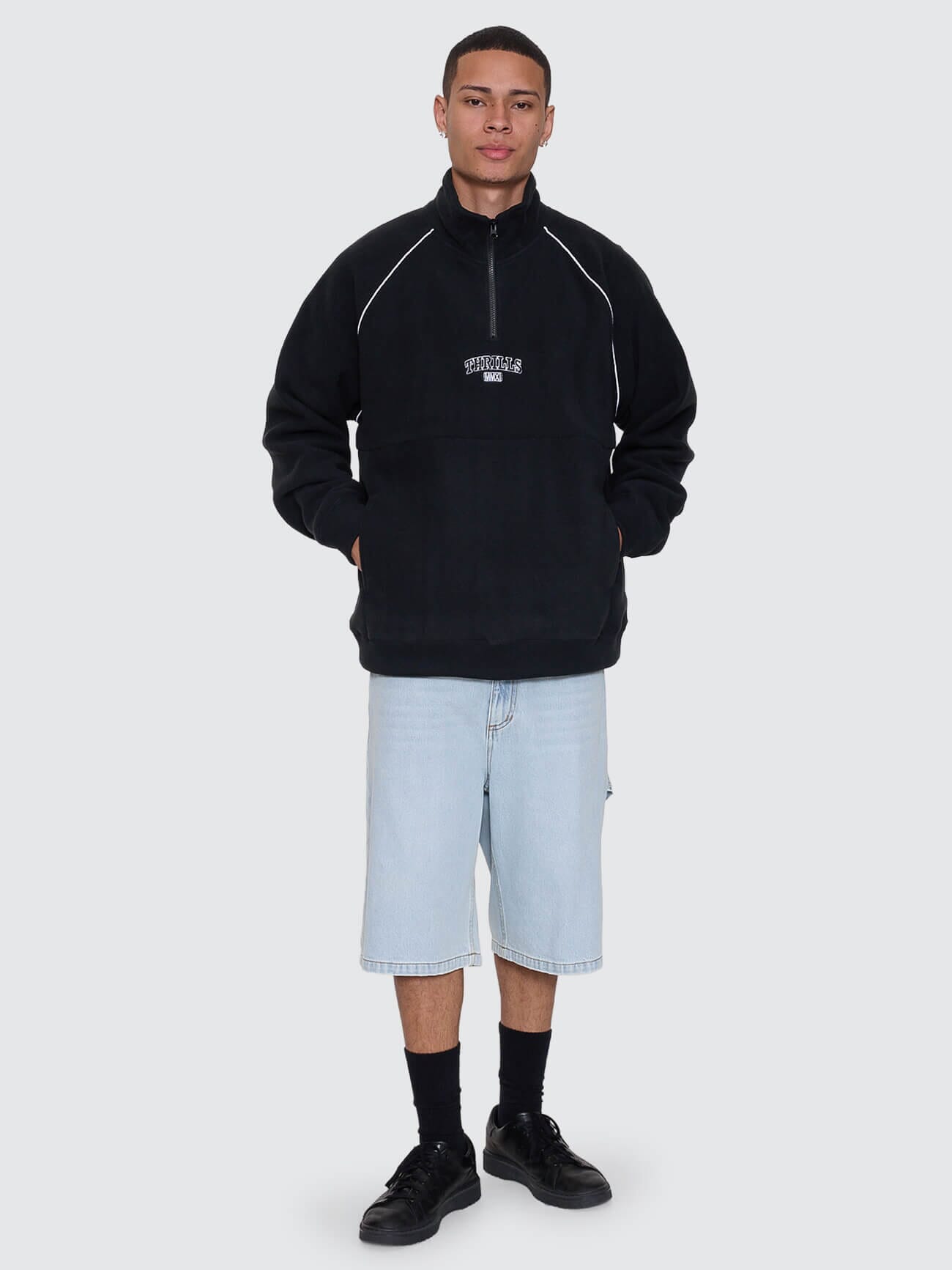 Thrill Of Victory Raglan Quarter Zip Polar Fleece - Faded Black XS